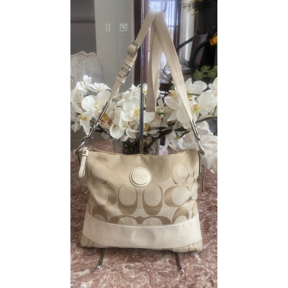 Coach Signature Beige/Ivory Stripe File Crossbody Bag F17435 EUC, $198